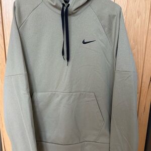 Nike Therma-Fit Hoodie